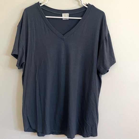 Blue V-Neck Maternity Top from Pink Blush - Size XL - Picture 4 of 8